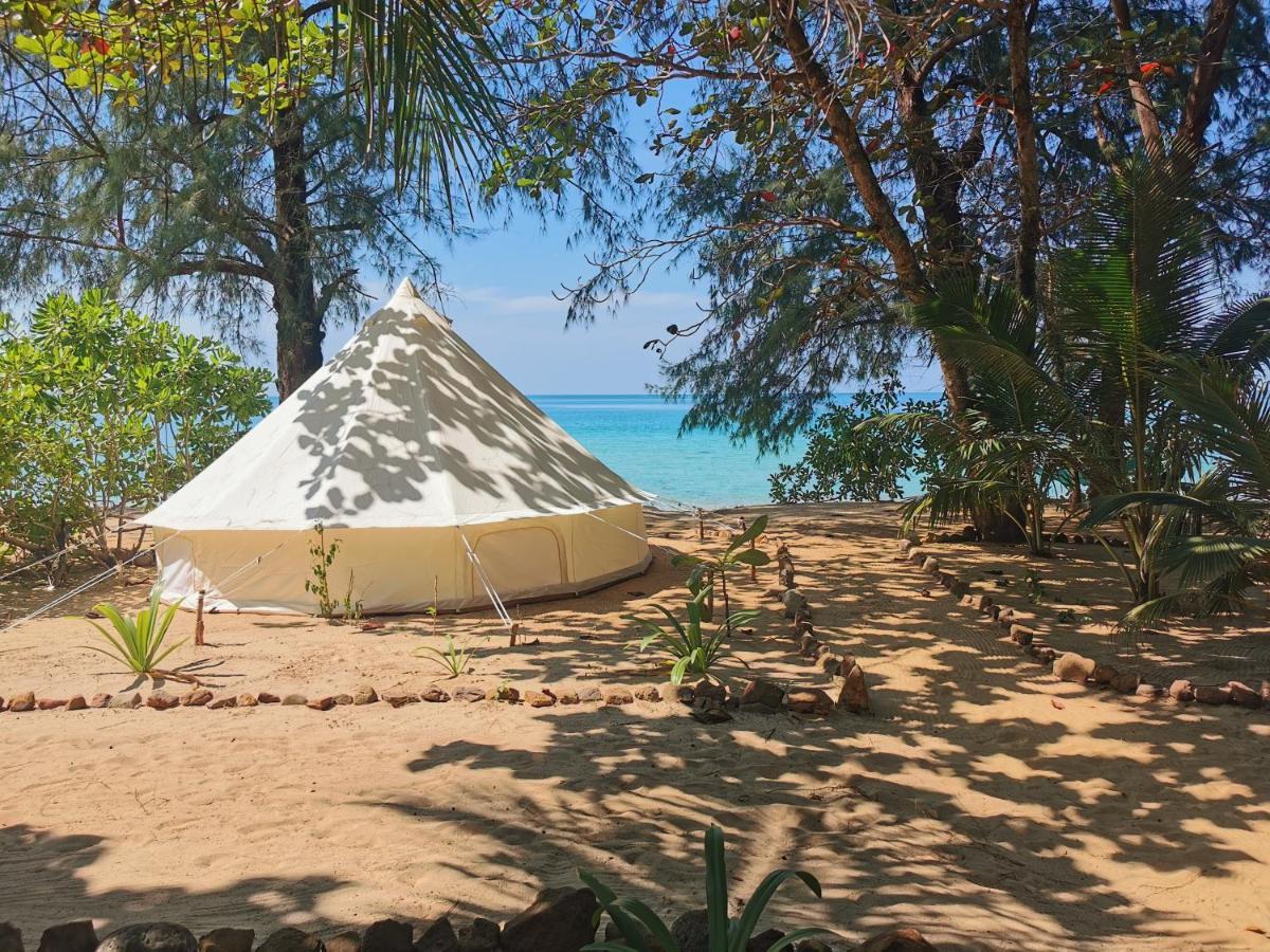 Sleeping Trees Hotel Koh Rong Sanloem Esterno foto