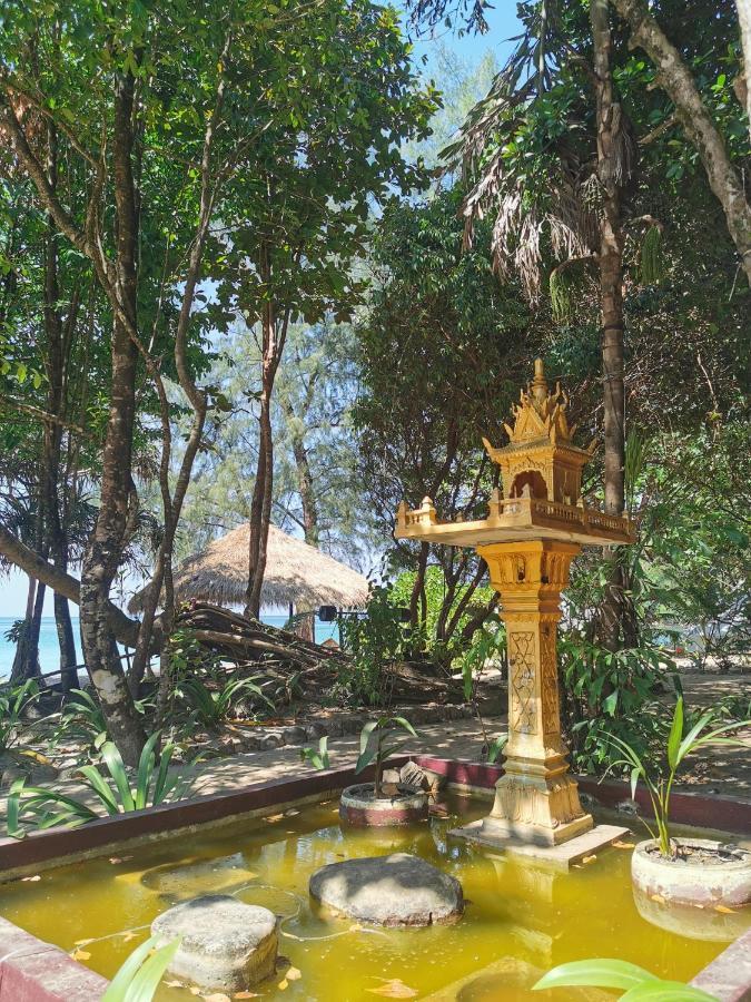 Sleeping Trees Hotel Koh Rong Sanloem Esterno foto