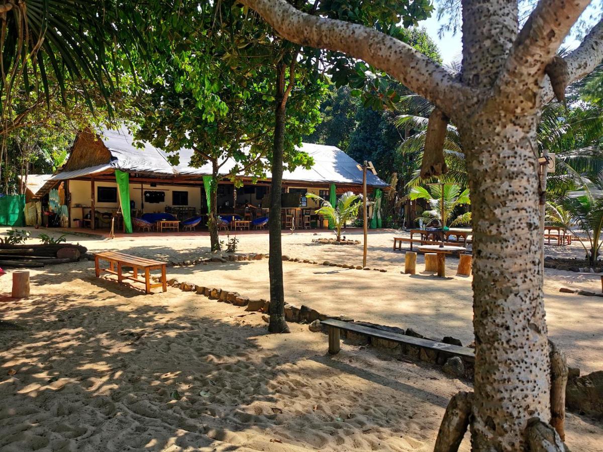 Sleeping Trees Hotel Koh Rong Sanloem Esterno foto